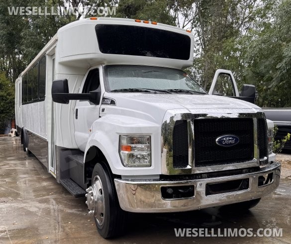 2020  F650 exotic Bus