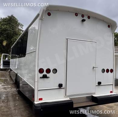 2020  F650 exotic Bus