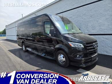 2026 Mercedes-Benz Sprinter - Midwest Automotive Designs Luxe Cruiser - Rear Bathroom