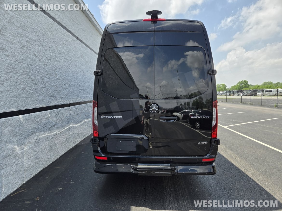2026 Mercedes-Benz Sprinter - Midwest Automotive Designs Luxe Cruiser - Rear Bathroom - Photo 5