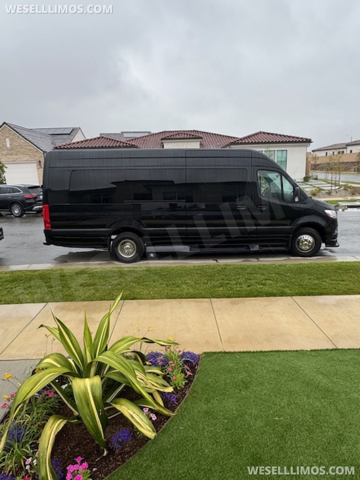Photo of CEO SUV Mobile Office for sale: 2023 Mercedes-Benz Sprinter by Global Motor Coach