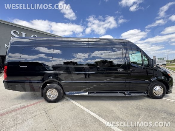 2025 Midwest Mercedes-Benz Executive Shuttle 15 Passenger Sprinter #14411