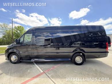 2025 Midwest Mercedes-Benz Executive Shuttle 15 Passenger Sprinter #14411