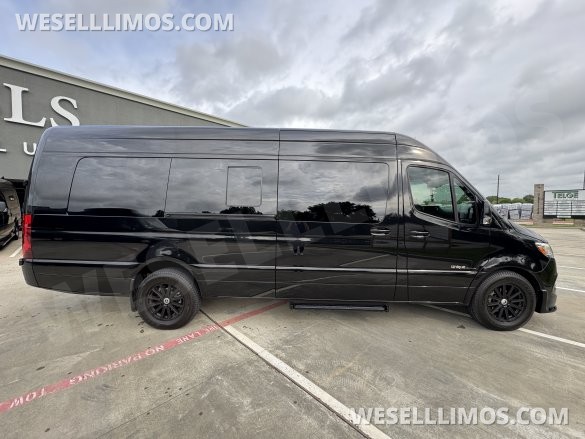 2023 Mercedes-Benz Buisness Class CEO Sprinter for Sale in Cypress, TX - Photo 2