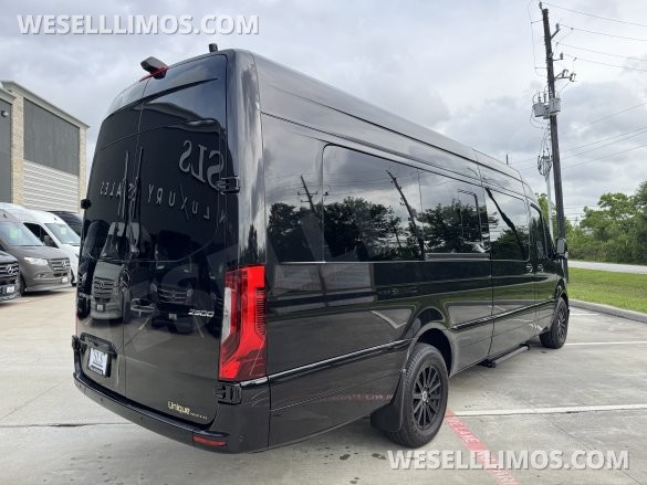 2023 Mercedes-Benz Buisness Class CEO Sprinter for Sale in Cypress, TX - Photo 3