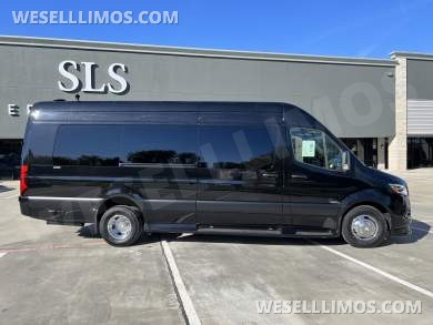 2025 Mercedes-Benz Luxe Cruiser D6 Sprinter for Sale in Cypress, TX - Photo 2