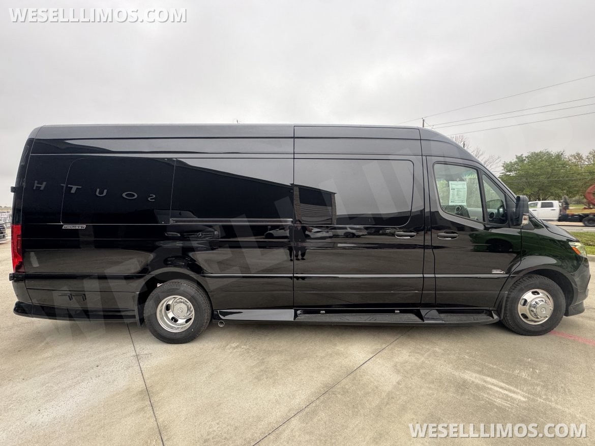 2026 Midwest Mercedes-Benz Business Class Sprinter #14597 - Photo 2