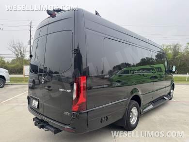2026 Midwest Mercedes-Benz Luxe Cruiser D6 Sprinter #14422