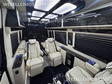 2026 Midwest Mercedes-Benz Luxe Cruiser D6 Sprinter #14422