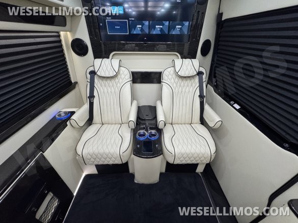 2026 Midwest Mercedes-Benz Luxe Cruiser D6 Sprinter #14422