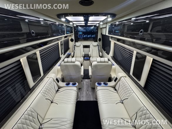 2026 Midwest Mercedes-Benz Luxe Cruiser D6 Sprinter #14422