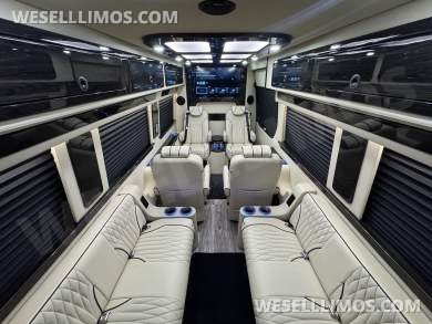 2026 Midwest Mercedes-Benz Luxe Cruiser D6 Sprinter #14422