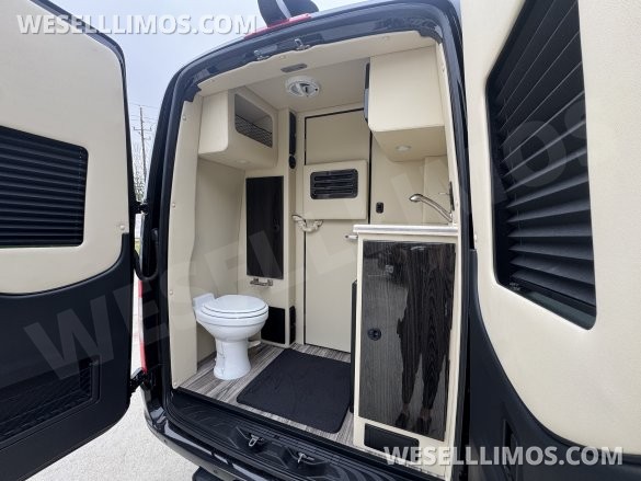 2026 Midwest Mercedes-Benz Luxe Cruiser D6 Sprinter #14422