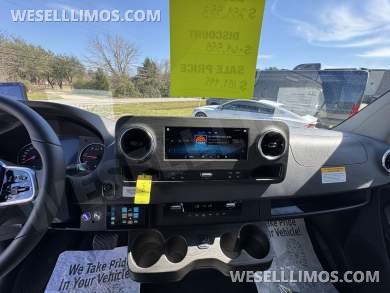 2026 Midwest Mercedes-Benz Luxe Cruiser D6 Sprinter #14423