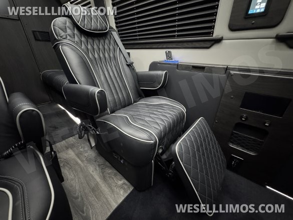 2026 Midwest Mercedes-Benz Luxe Cruiser D6 Sprinter #14423