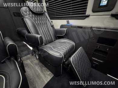 2026 Midwest Mercedes-Benz Luxe Cruiser D6 Sprinter #14423