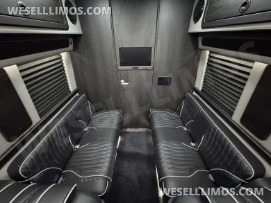 2026 Midwest Mercedes-Benz Luxe Cruiser D6 Sprinter #14423
