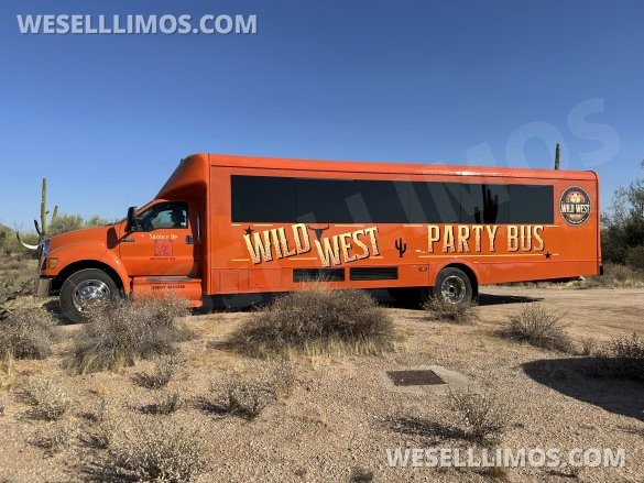 2013 Ford F650 Limo Bus