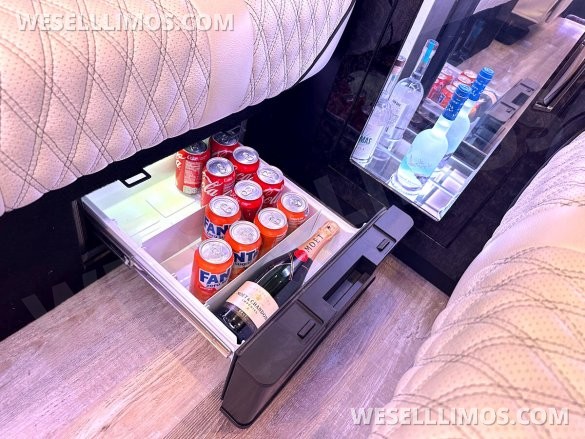 2024 Maybach Trim Leather Seating Heat Cool Massage Auto Elite MB Sprinter Road Liner Limousine
