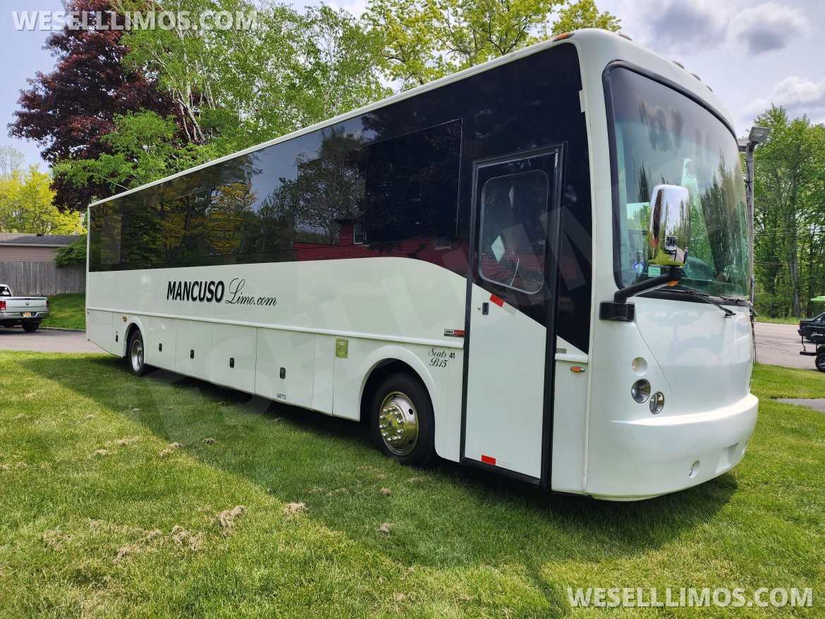 Limo Bus for sale: 2014 Freightliner CT COACH LLL41 by CT Coach Builders