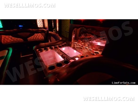 2014 CT Coach Builders Freightliner CT COACH LLL41 Limo Bus