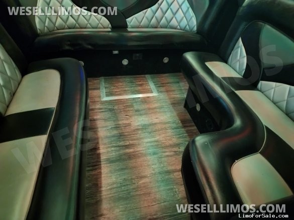 2014 CT Coach Builders Freightliner CT COACH LLL41 Limo Bus