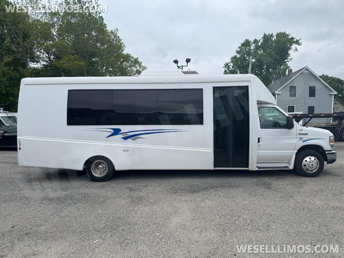 Photo of Executive Shuttle for sale: 2017 Ford E450 by Berkshire