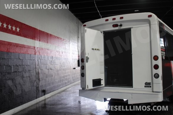 2018 Ford E450 Limo Bus