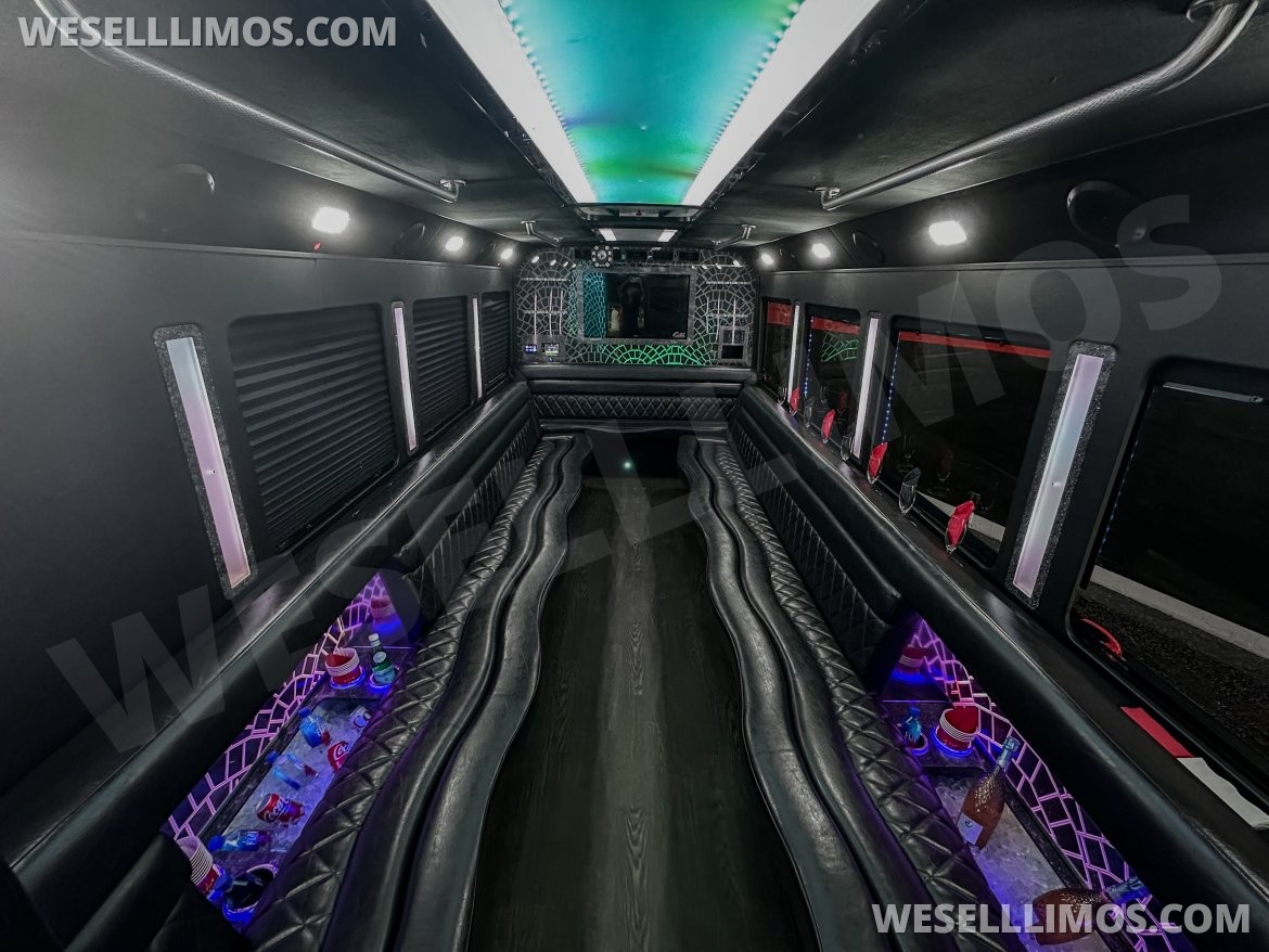 Photo of Limo Bus for sale: 2018 Ford E450 by LG Coach