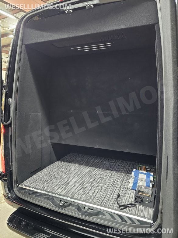 2025 Global Motor Coach Mercedes Sprinter Executive Shuttle Sprinter