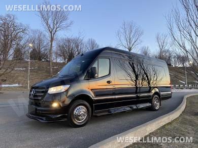 2025 Global Motor Coach Mercedes Sprinter Executive Shuttle Sprinter