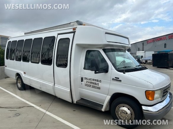 2006 Ford E450 Limo Bus