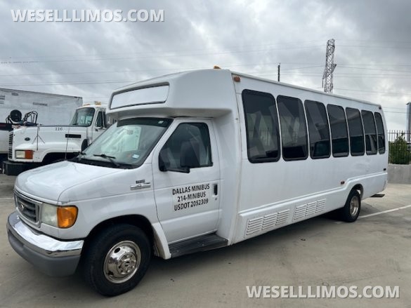 2006 Ford E450 Limo Bus