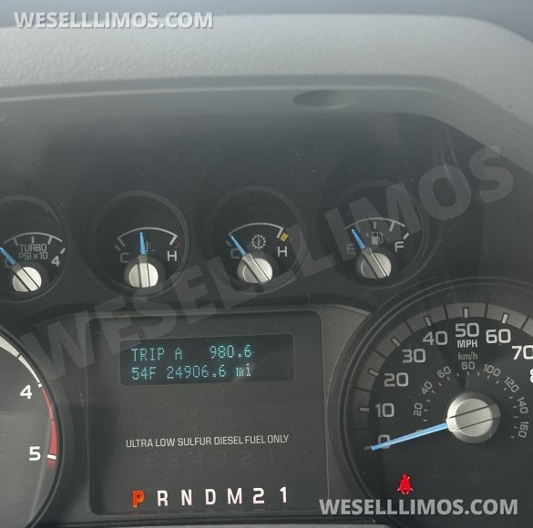 2015 Ford F550 Limo 28-Passenger Bus Used with Low miles