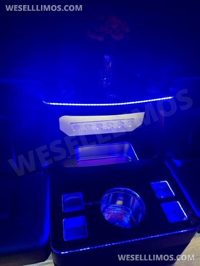 2015 Ford F550 Limo 28-Passenger Bus Used with Low miles