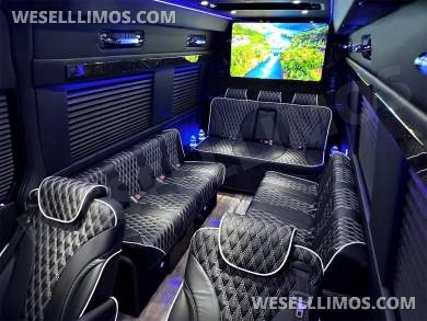 2024 GLS Maybach Trim Elite Pullman 15 Passenger Auto Elite Mercedes-Benz Sprinter