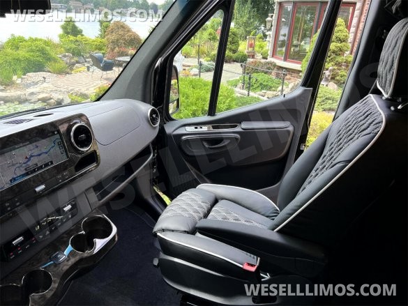 2024 GLS Maybach Trim Elite Pullman 15 Passenger Auto Elite Mercedes-Benz Sprinter