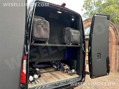 2024 GLS Maybach Trim Elite Pullman 15 Passenger Auto Elite Mercedes-Benz Sprinter