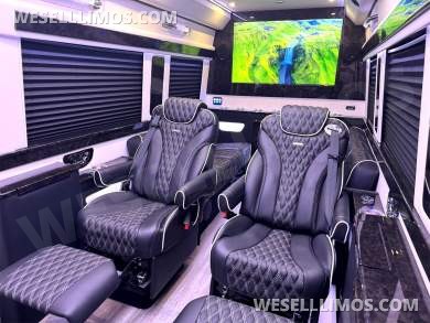 2024 GLS Maybach Trim Leather Heat/Cool/Massage Seats Road Liner Limousine Air Ride MB Sprinter