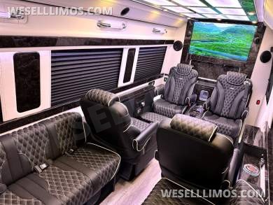 2024 GLS Maybach Trim Leather Heat/Cool/Massage Seats Road Liner Limousine Air Ride MB Sprinter