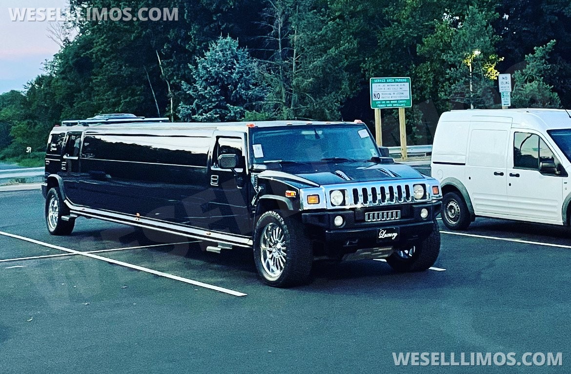 SUV Stretch for sale: 2004 Hummer H2 200"