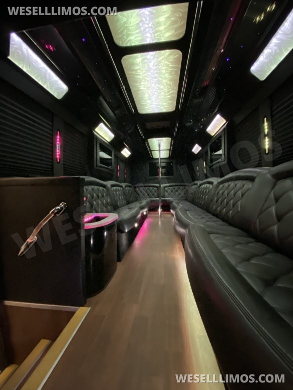 2012 Ford F-550 Limo Bus for Sale in Visalia, CA - Photo 2