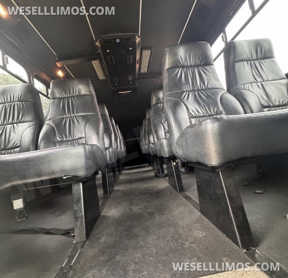 2014 Ford E450 Shuttle Bus