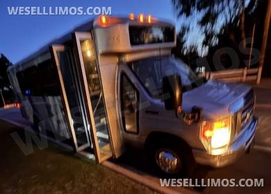 2014 Ford E450 Shuttle Bus