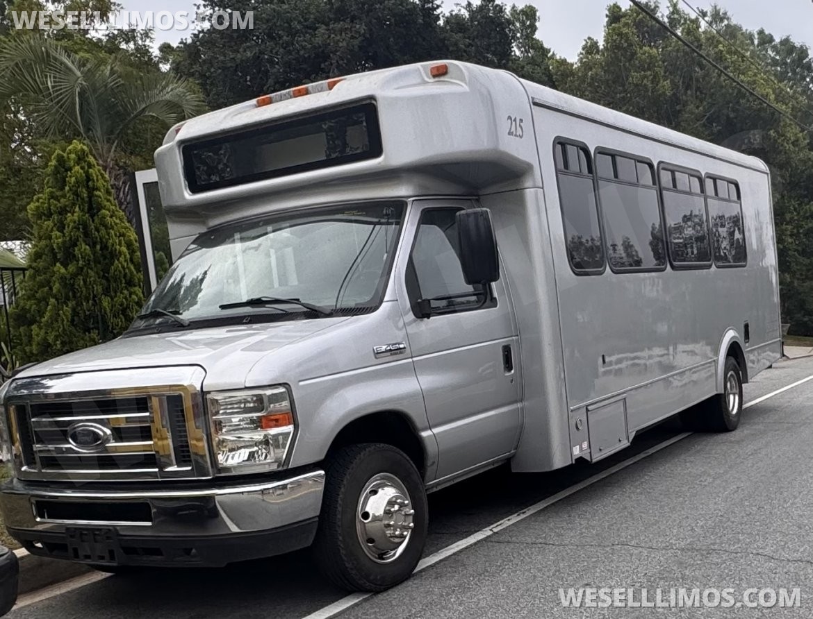 Shuttle Bus for sale: 2014 Ford E450 by Tiffany