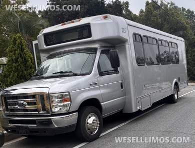 2014 Ford E450 Shuttle Bus
