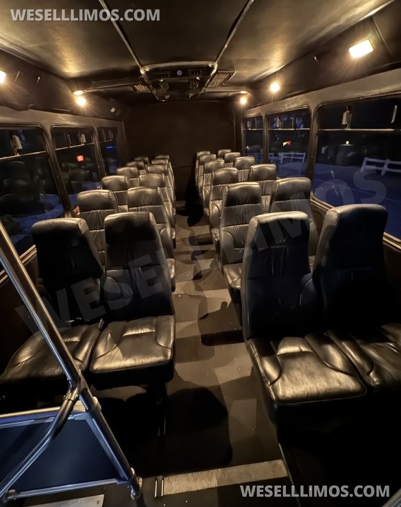 2014 Ford E450 Shuttle Bus