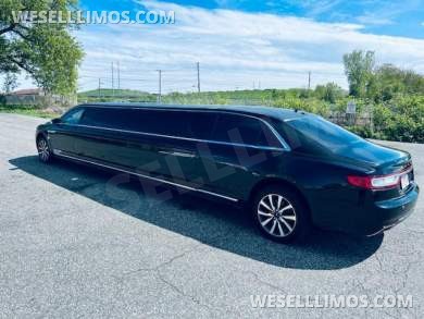 2017 Pinnacle Coachworks Lincoln Continental Limousine