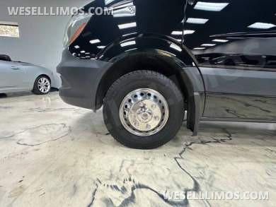 2015 GRECH CUSTOMS Mercedes-Benz 2015 Mercedes-Benz Sprinter 3500 4x2 3500 3dr 170  Limo Bus