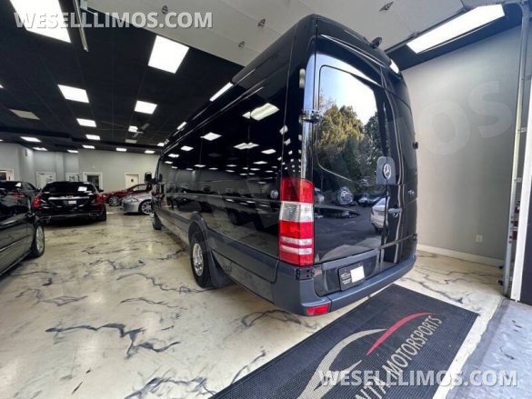 2015 GRECH CUSTOMS Mercedes-Benz 2015 Mercedes-Benz Sprinter 3500 4x2 3500 3dr 170  Limo Bus